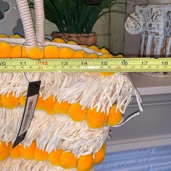 Lulu’s Pom Springs Pom Pom Straw Beach Market Boho Bag NEW - Picture 3 of 9